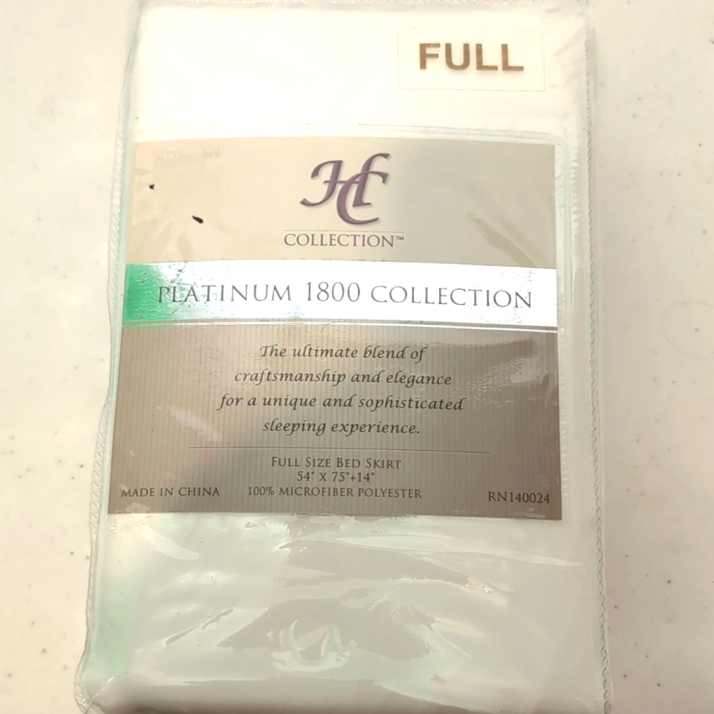 HC collection white full size bed skirt New in package